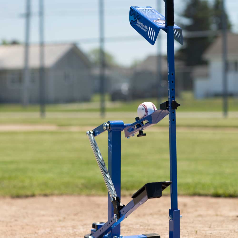  Louisville Slugger Black Flame Pitching Machine : Baseball Pitching  Machines : Sports & Outdoors